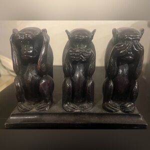 Three Wise Monkeys “See No Evil, Hear No Evil, Speak No Evil” Statue – Brown